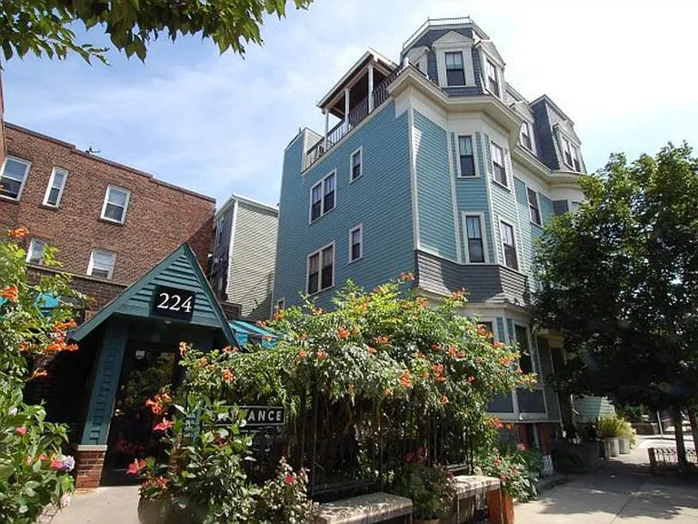Boston St — Photo 10