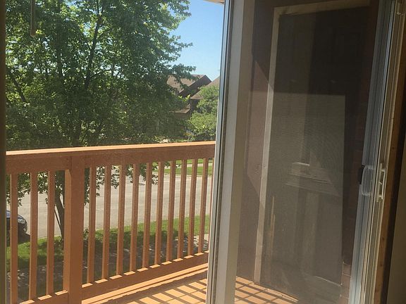 balcony with extra storge 