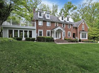 6907 Bradley Blvd, Bethesda, MD 20817