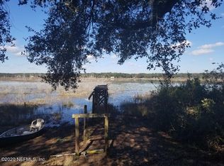 161 E Cowpen Lake Point Rd, Hawthorne, FL 32640