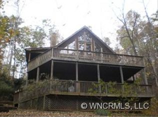 165 Chipmonk Trl, Lake Lure, NC 28746