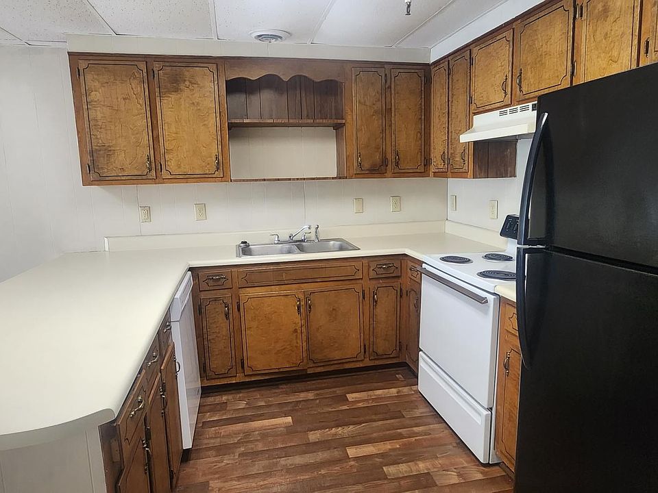 Kitchen with Stove Refrigerator and Dishwasher Included