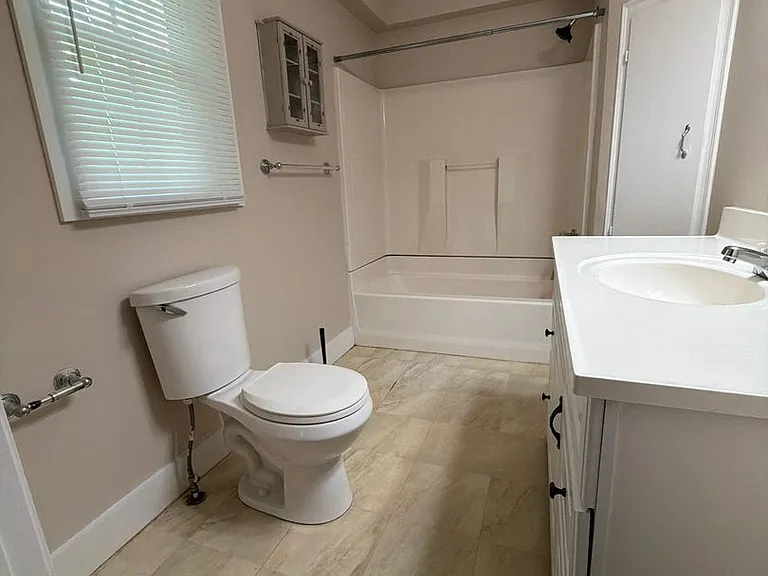 781 Westwood Ave — Photo 5