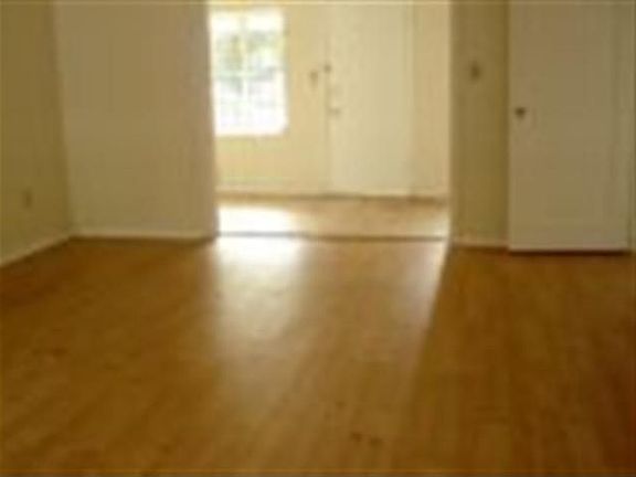 3rd image of 905 E 25th Ave