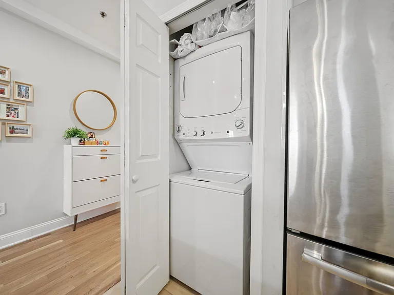 79 Grand St #4B — Photo 8