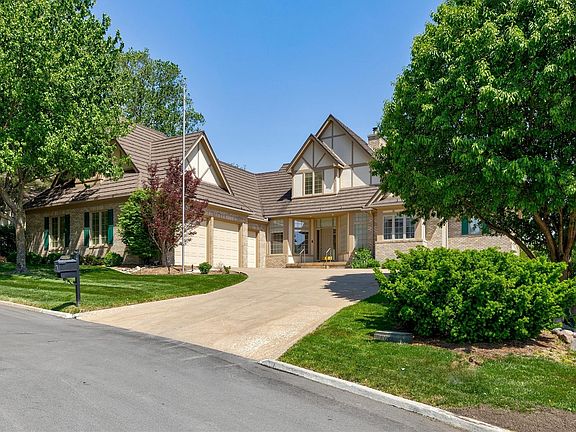 3rd image of 5576 Glen Oaks Pte