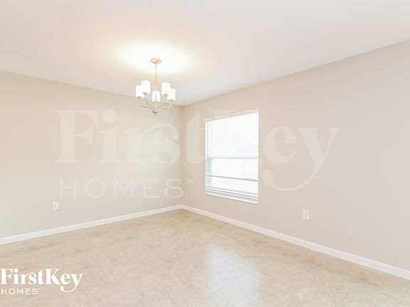 5th image of 409 Earhart Dr