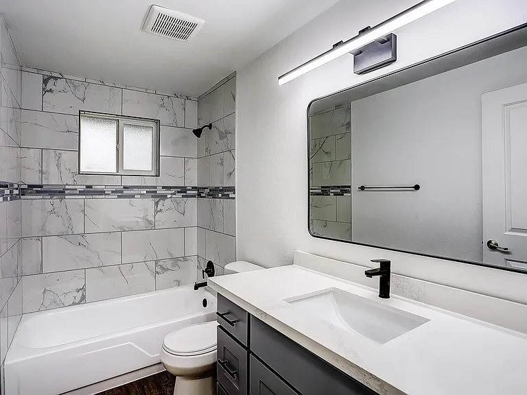 Overlook Terrace Apartments — Photo 16