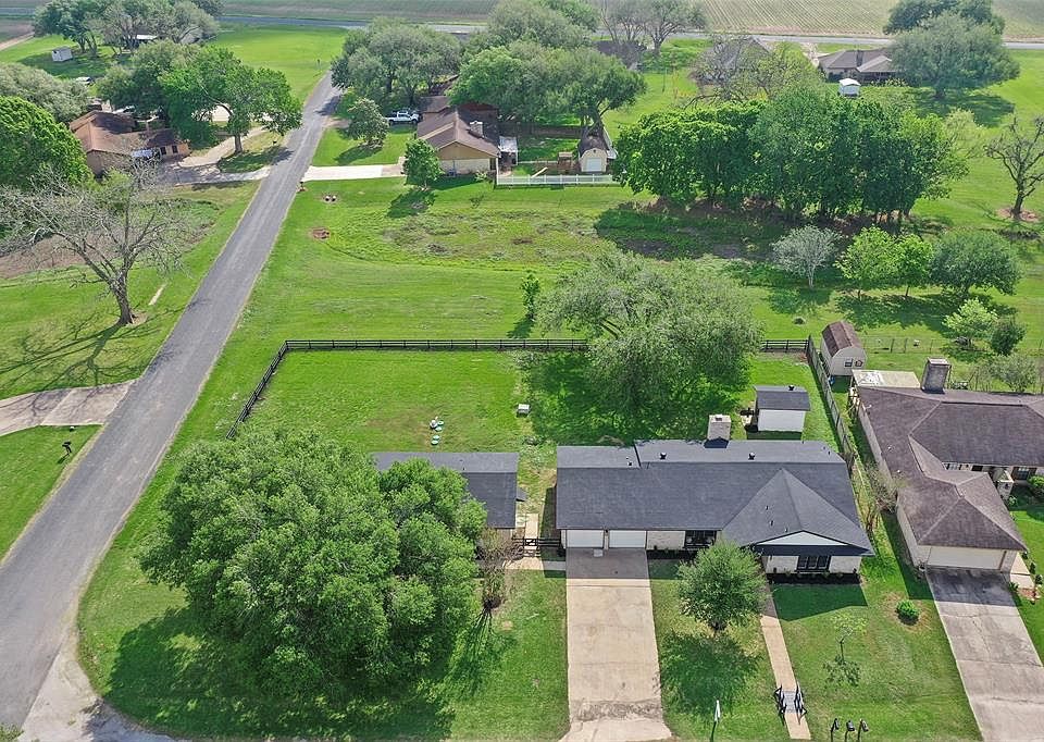 2807 Turtle Creek Dr, Wharton, TX 77488 MLS 85690780 Zillow