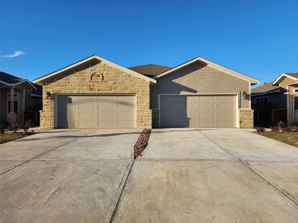 9736 Grosbeak Ln, Magnolia, TX 77354