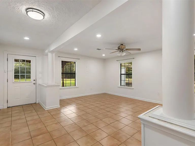 22595 Pineridge Dr — Photo 4