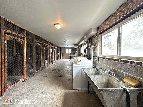 5th image of 1639 Oakwood Ave #201A