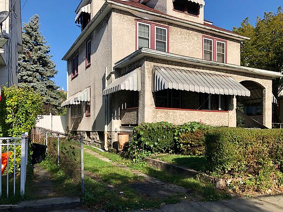 4th image of 217 Saint Francis Cabrini Ave