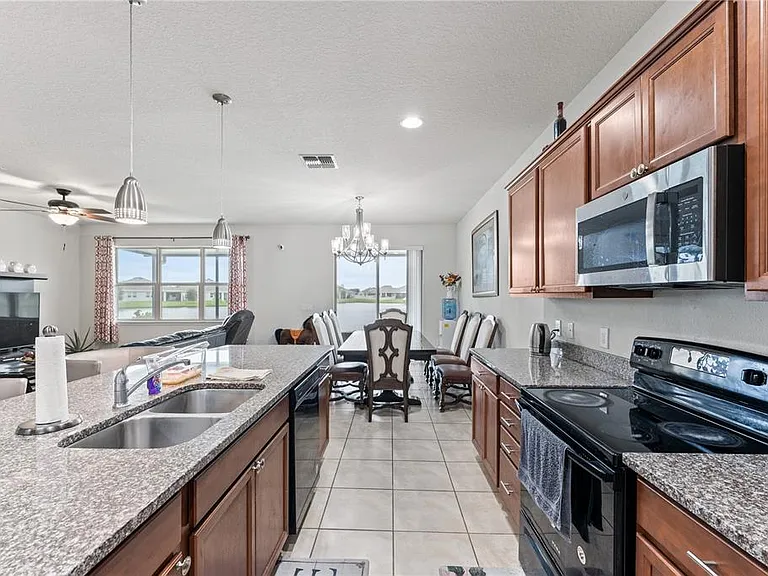 3624 Vega Creek Dr — Photo 10