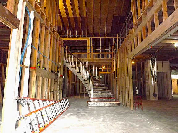 2nd image of 2323 Tuskawilla Rd