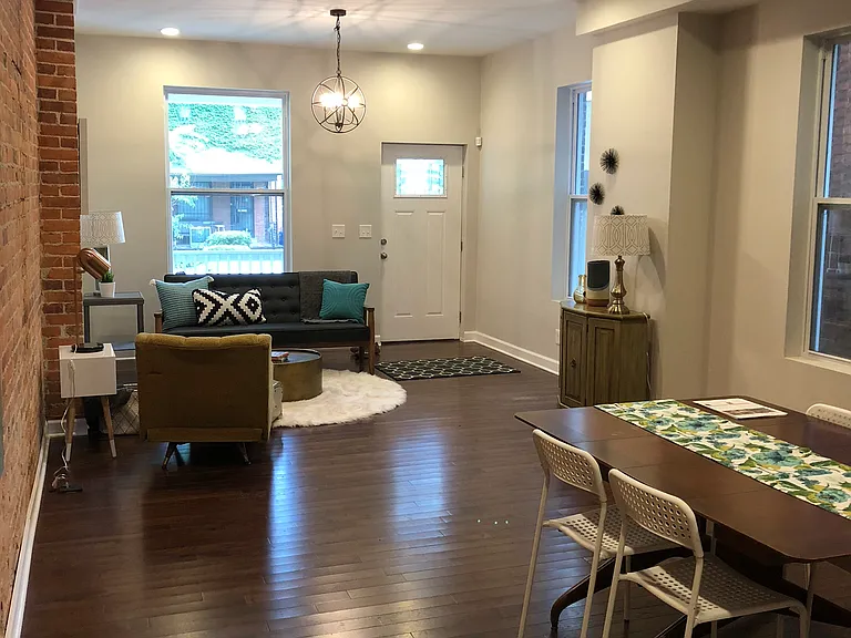 155 Miami Ave — Photo 3