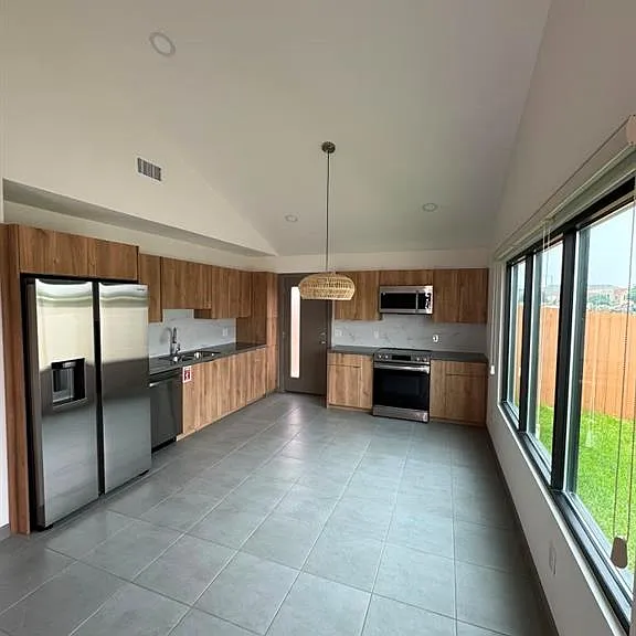 3405 N L St #3 — Photo 2