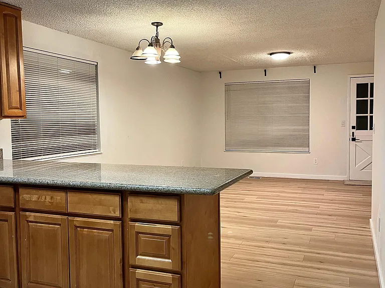 3025 NE 59th Ave — Photo 12