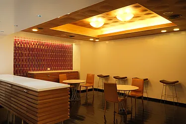 Rented by R New York