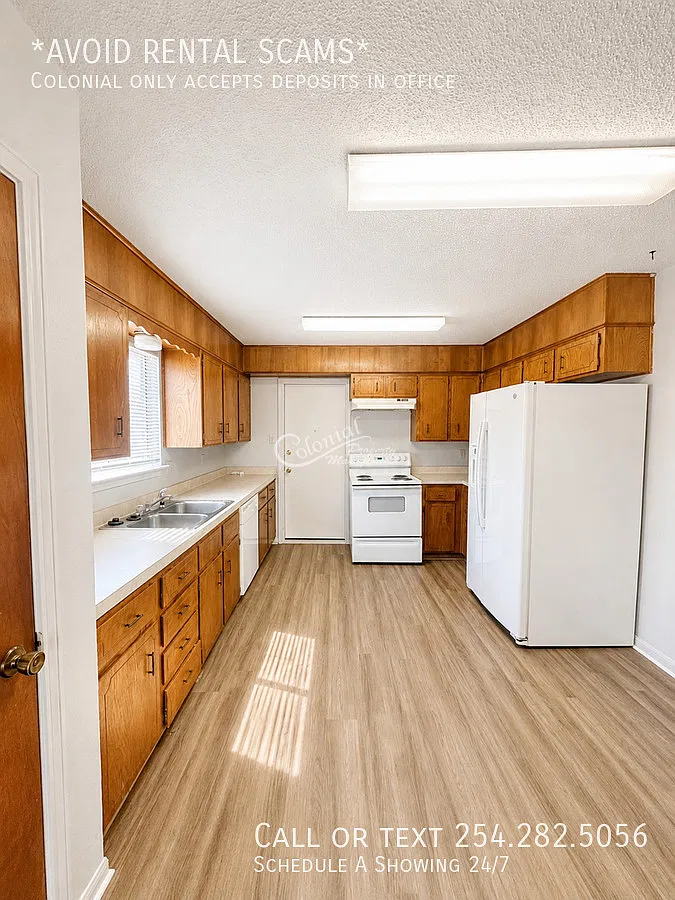 3 bed, 2.0 bath, 1424 sqft, $1,375 — Photo 3