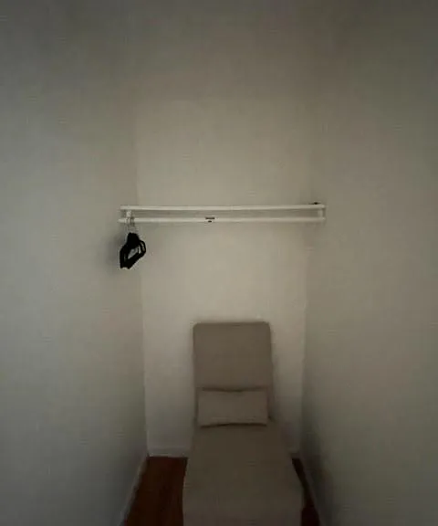 208 Medina St — Photo 7