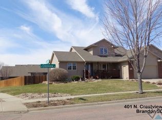 401 N Crestview Dr, Brandon, SD 57005