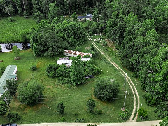 2nd image of 2876 Timrod Rd.