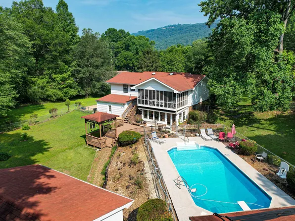 118 Jane Manor Cir, Soddy Daisy, TN 37379