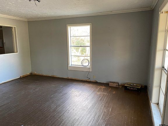 2nd image of 210 N Stephens St