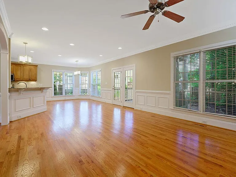 8333 Wheatstone Ln — Photo 7