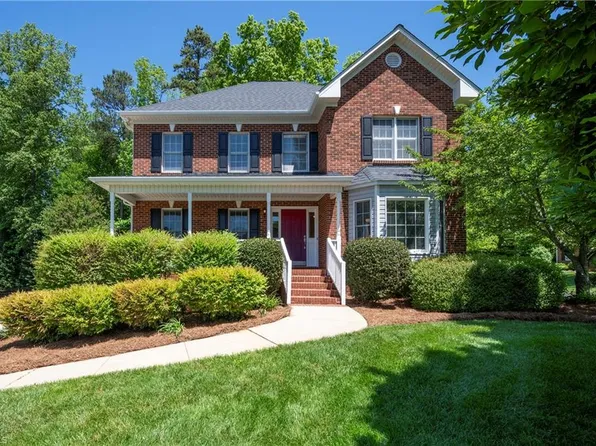 6305 Armsby Rd, Clemmons, NC 27012