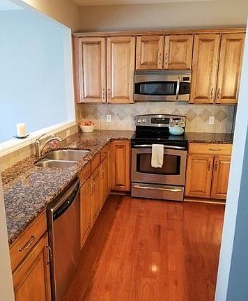 2nd image of 9032 Bishop Crest Ln