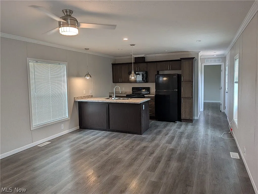 3 bed, 1056 sqft, $1,150 — Photo 3
