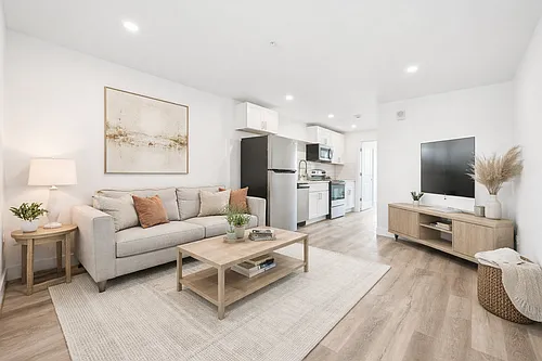 Floor plan 303