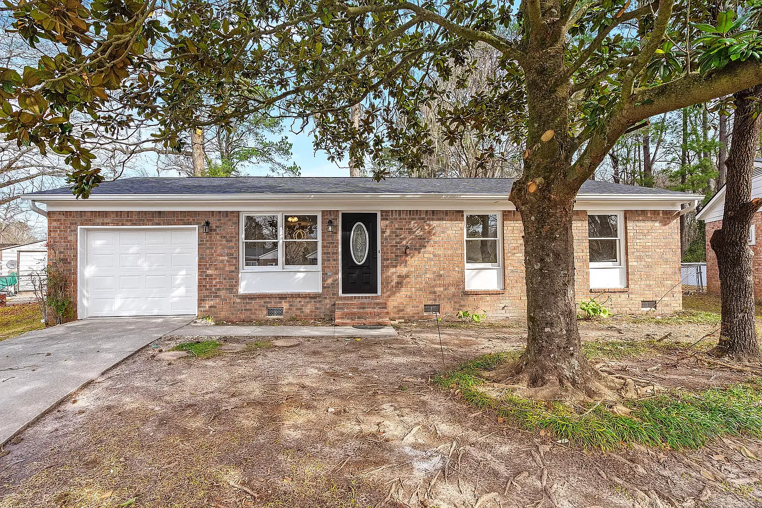 104 Red Cedar Dr — Photo 1