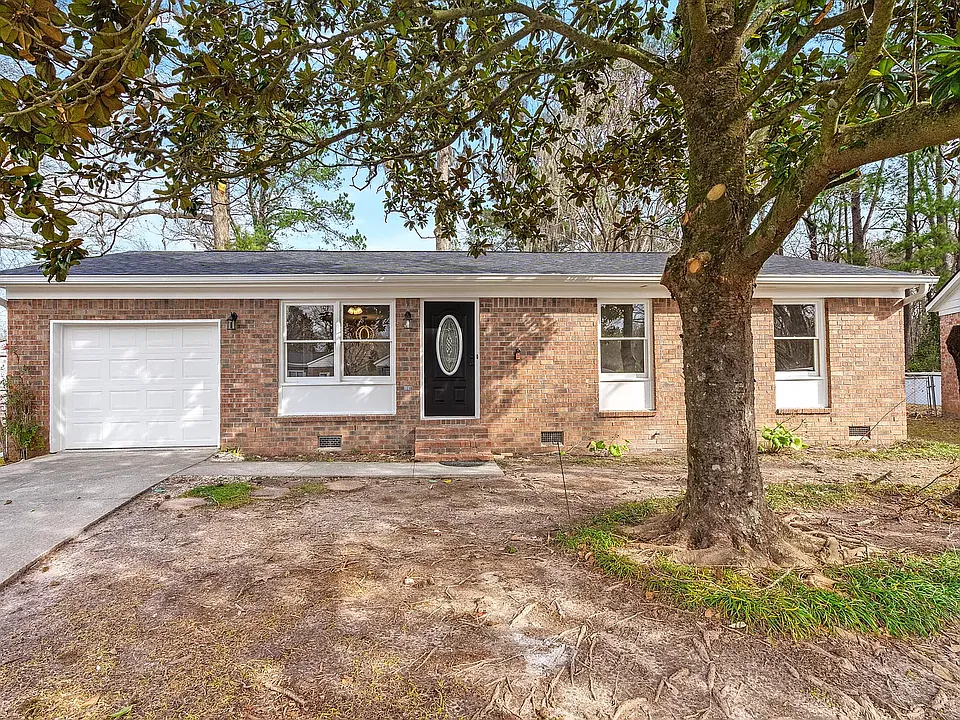 104 Red Cedar Dr
