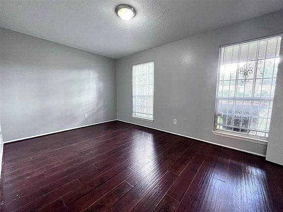 4th image of 10135 Fernstone Ln Unit 1