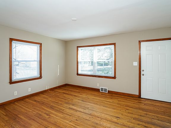3rd image of 4963 N 73rd St