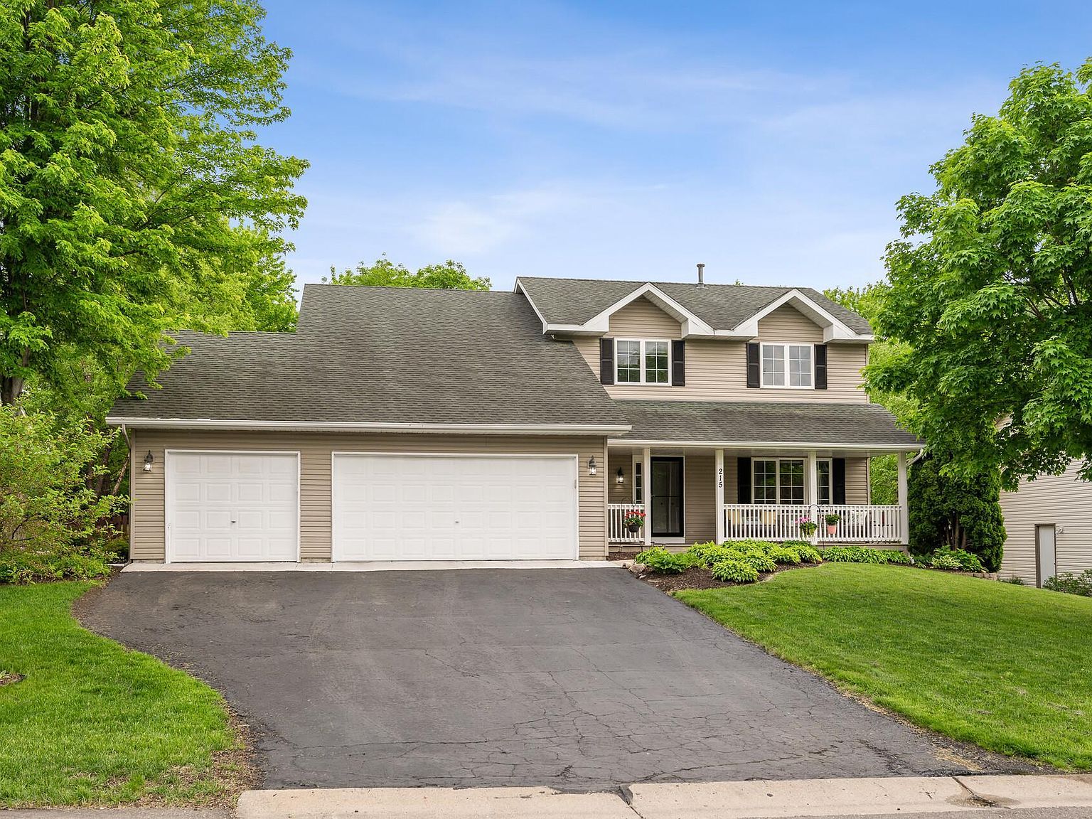 215 Jaspers Cir S, Chaska, MN 55318 MLS 6539764 Zillow