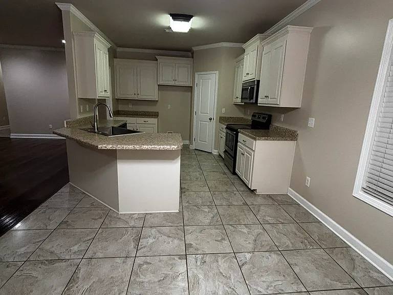 121 Tanglewood Dr — Photo 12