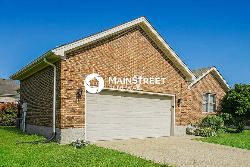 front view - 189 Deer Park Way