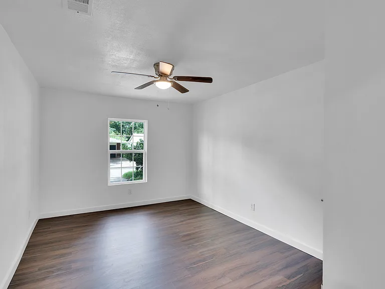 6124 Sundown Dr — Photo 9