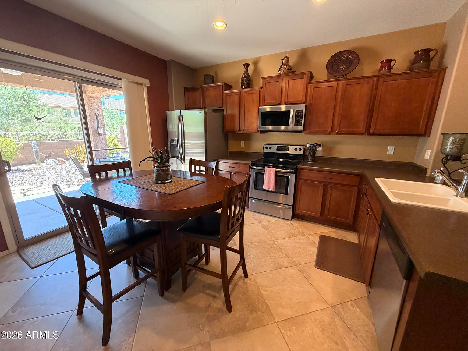 2 bed, 2.0 bath, 1251 sqft, $1,800 — Photo 3