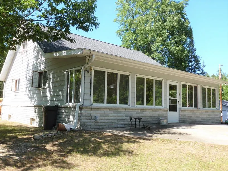 2240 Lake Winyah Rd photo 1