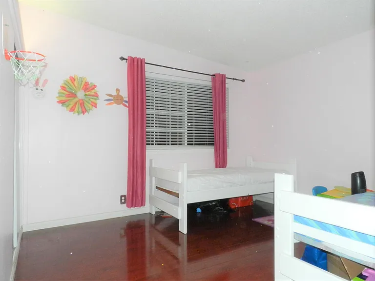 656 E Duane Ave — Photo 18