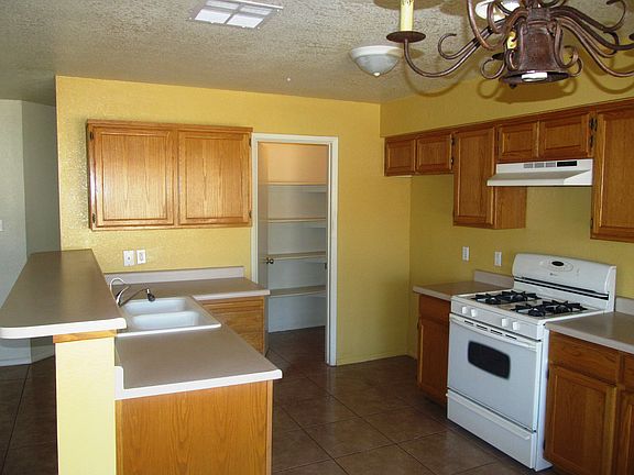 4th image of 8777 E 26th St