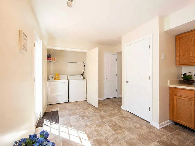511 Ridgefield Ave — Photo 7