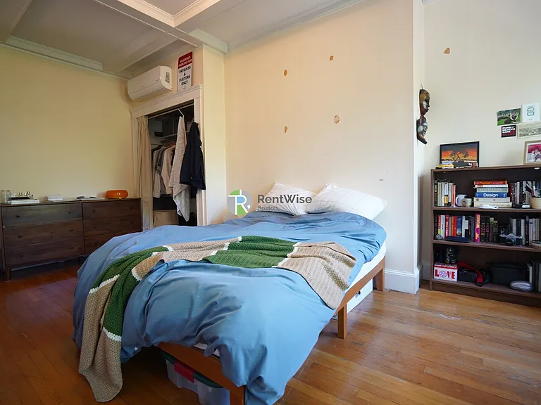 128 Fuller St #5 — Photo 8