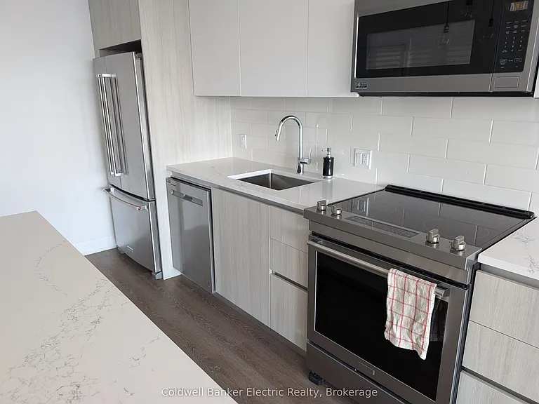 195 Hunter St E #802 — Photo 18