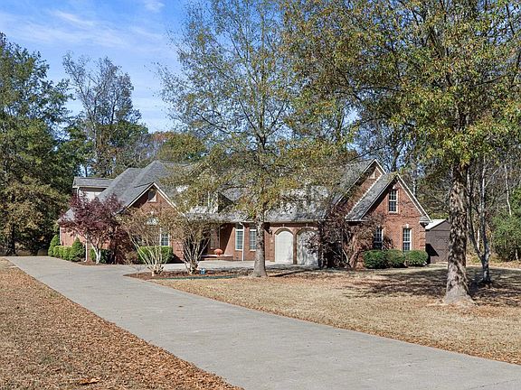 2nd image of 932 County Road 578